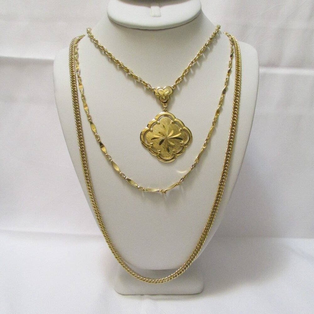 Symbolic Diamond Shape Gold Tone Pendant Elegant Multi Strand Necklace - Picture 2 of 11